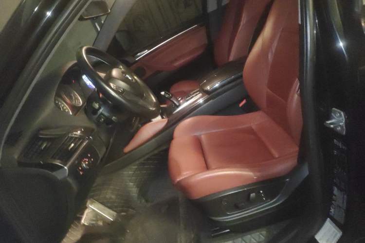 Used BMW X6  Left Front Seat