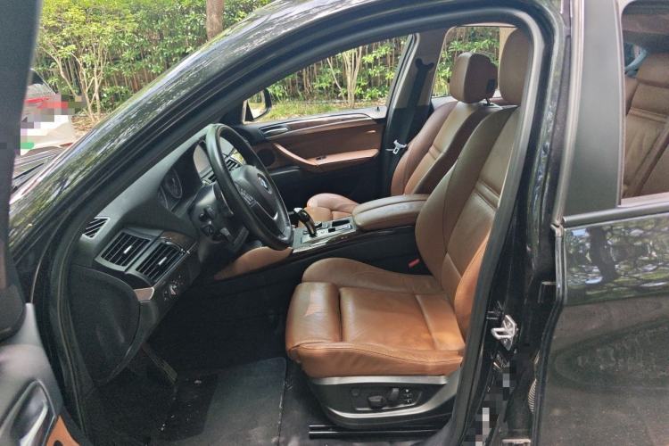 Used BMW X6  Left Front Seat