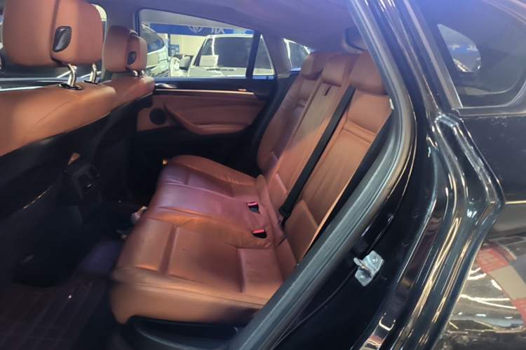 Used BMW X6 2013 xDrive35i Left Rear Seat