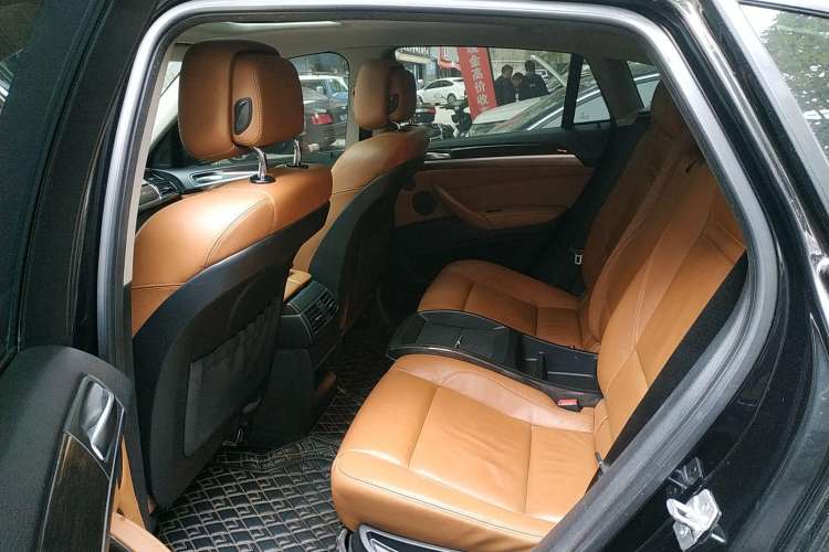 Used BMW X6 2013 xDrive35i Left Rear Seat