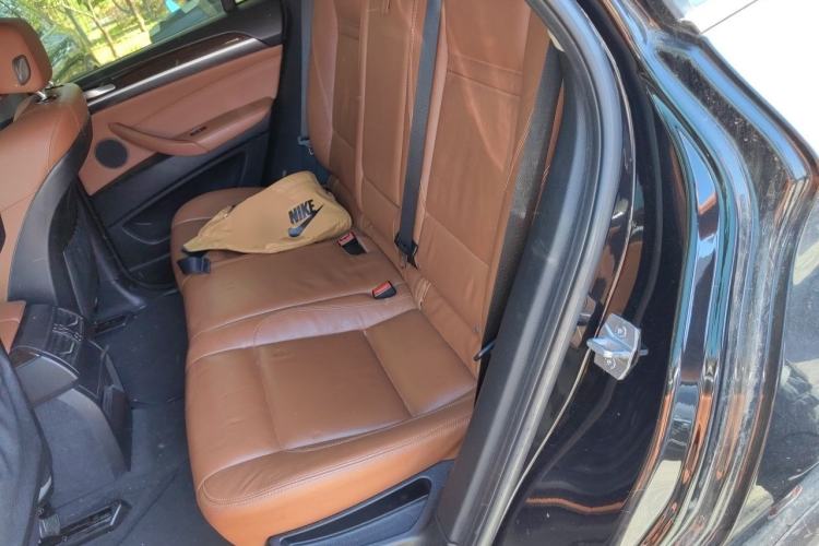 Used BMW X6  Left Rear Seat
