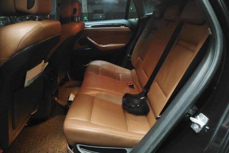 Used BMW X6  Left Rear Seat