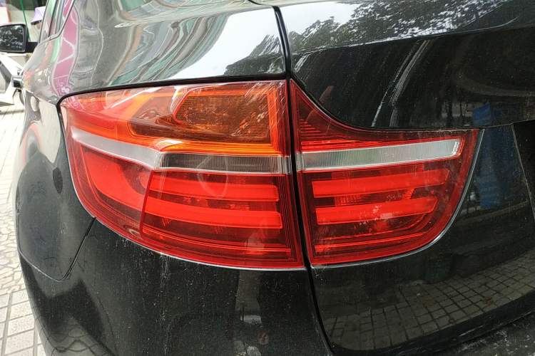 Used BMW X6 2013 xDrive35i Left Rear Taillight