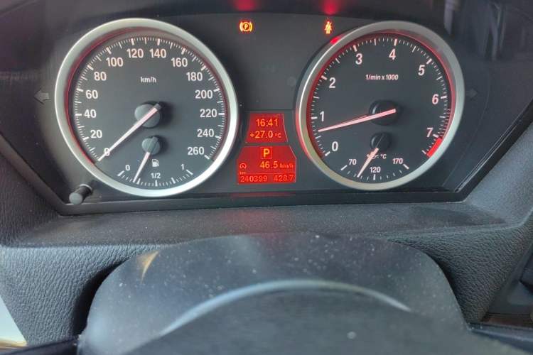 Used BMW X6  Odometer Close Up