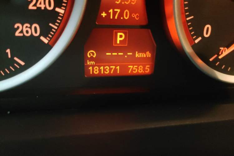 Used BMW X6  Odometer Close Up