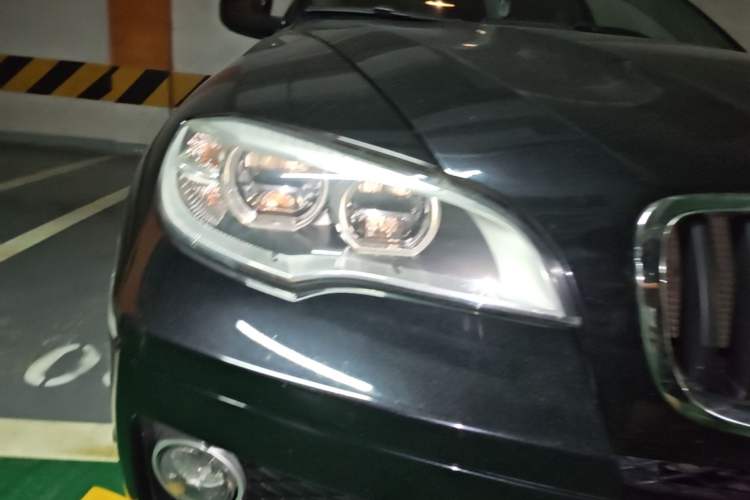 Used BMW X6  Right Front Headlight