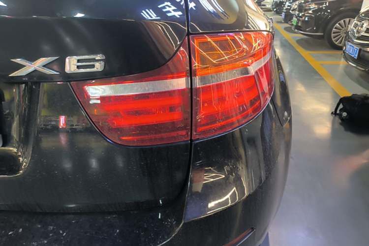 Used BMW X6 2013 xDrive35i Right Rear Taillight