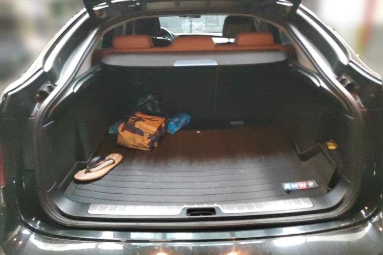 Used BMW X6  Trunk