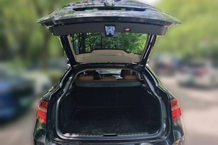 Used BMW X6  Trunk