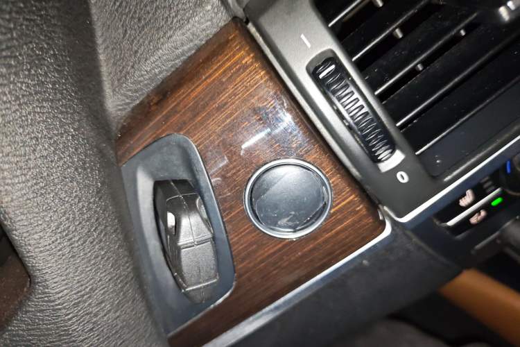 Used BMW X6 2013 xDrive35i Vehicle Key
