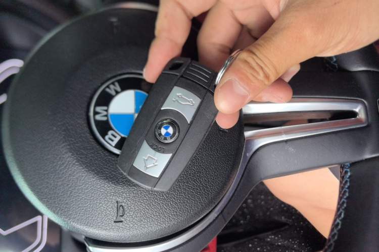 Used BMW X6 2013 xDrive35i Vehicle Key