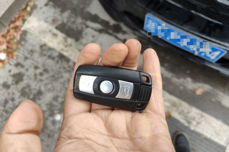 Used BMW X6 2013 xDrive35i Vehicle Key