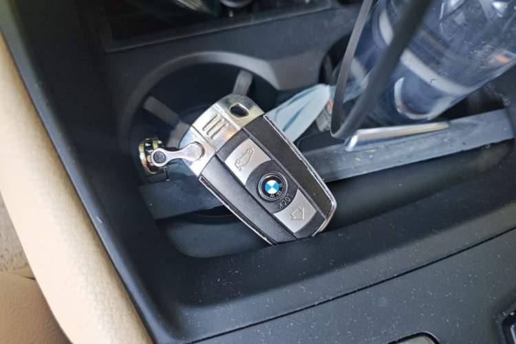 Used BMW X6 2013 xDrive35i Vehicle Key