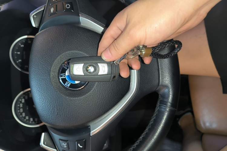 Used BMW X6 2013 xDrive35i Vehicle Key