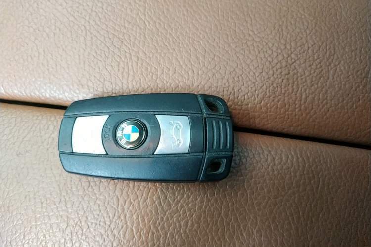 Used BMW X6 2013 xDrive35i Vehicle Key