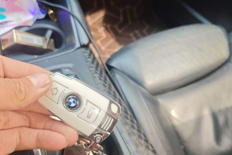 Used BMW X6 2013 xDrive40i Vehicle Key