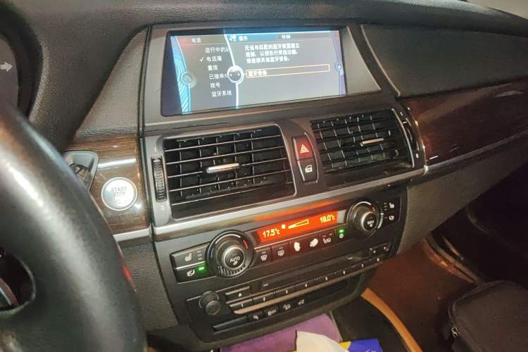Used BMW X6 2013 xDrive35i Audio And AC Panel