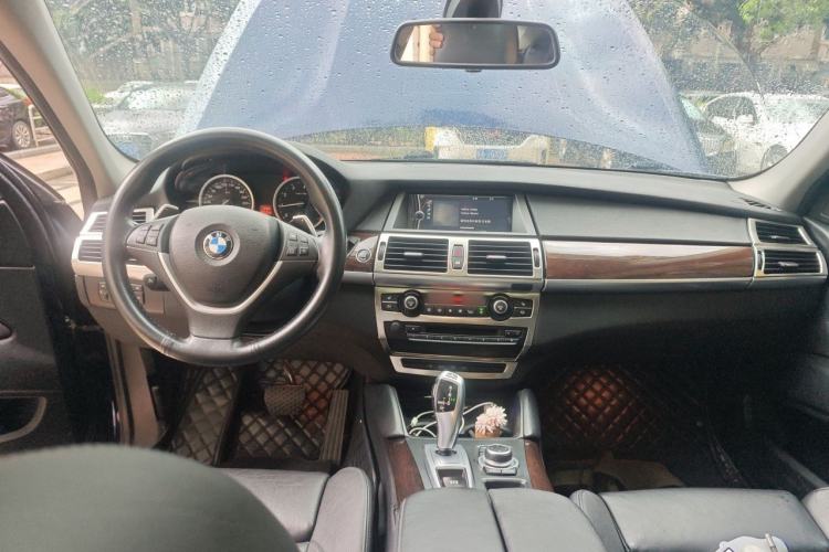 Used BMW X6 2013 xDrive35i Center Console