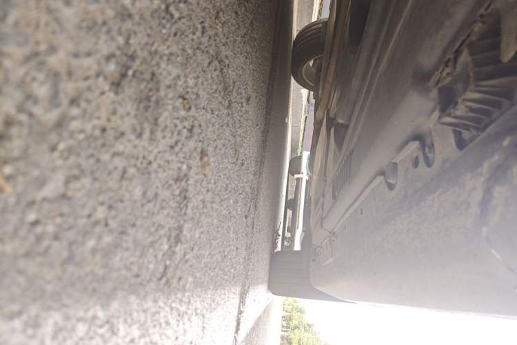 Used BMW X6  Chassis Front Left