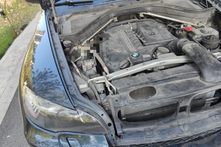 Used BMW X6 2013 xDrive35i Engine Bay Right