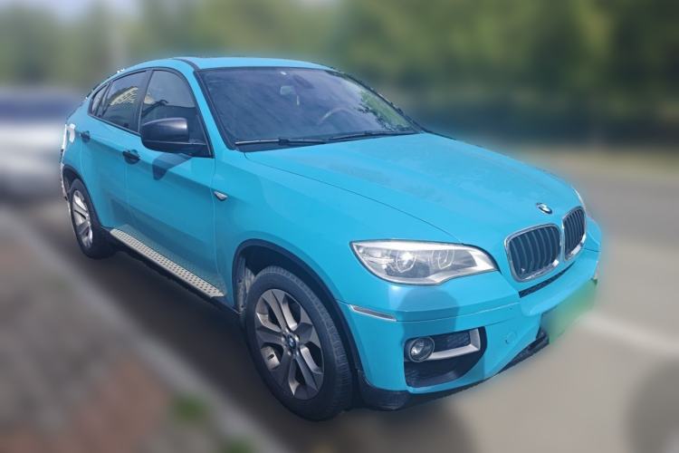 Used BMW X6  Front Right 45 Deg