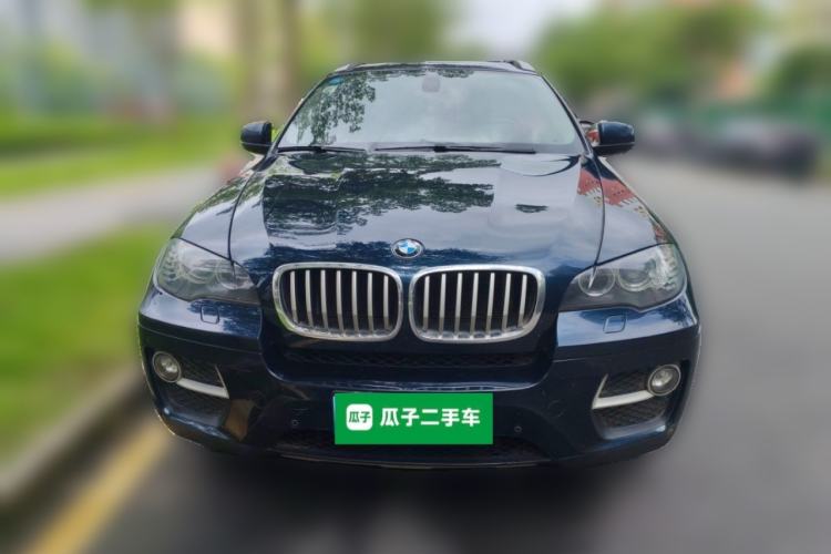 Used BMW X6  Front