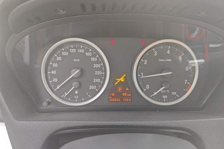 Used BMW X6  Instrument Cluster