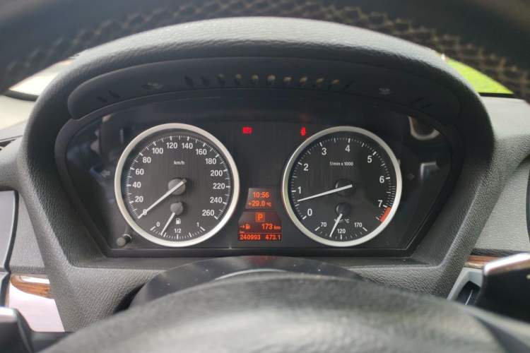 Used BMW X6  Instrument Cluster