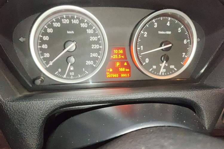 Used BMW X6 2013 xDrive35i Odometer Close Up