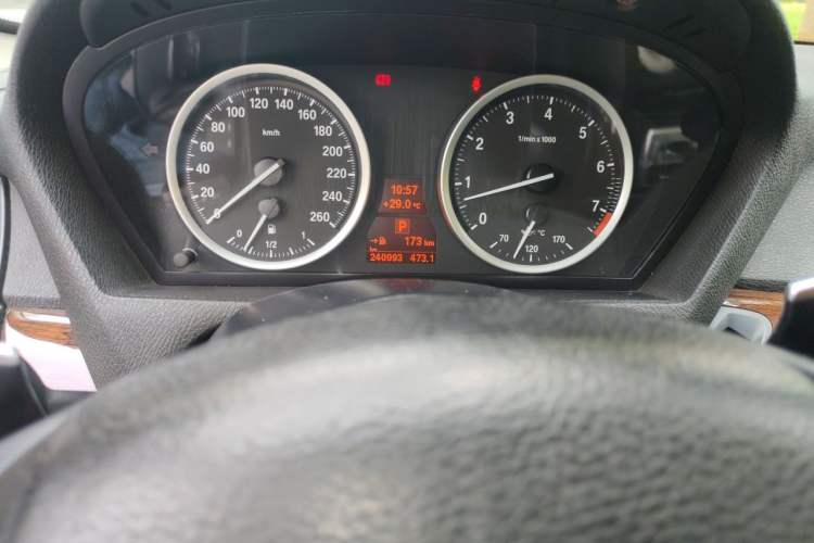 Used BMW X6  Odometer Close Up