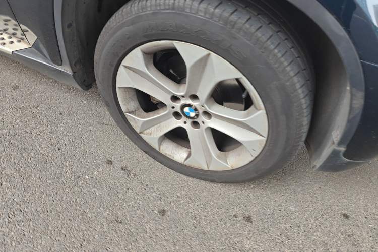 Used BMW X6 2013 xDrive35i Right Front Wheel Hub