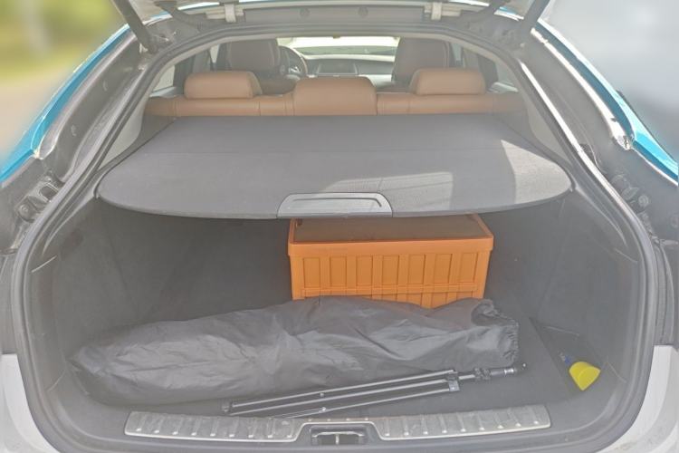 Used BMW X6  Trunk