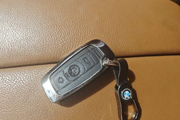Used BMW X6  Vehicle Key