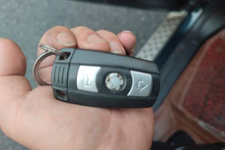 Used BMW X6 2013 xDrive35i Vehicle Key