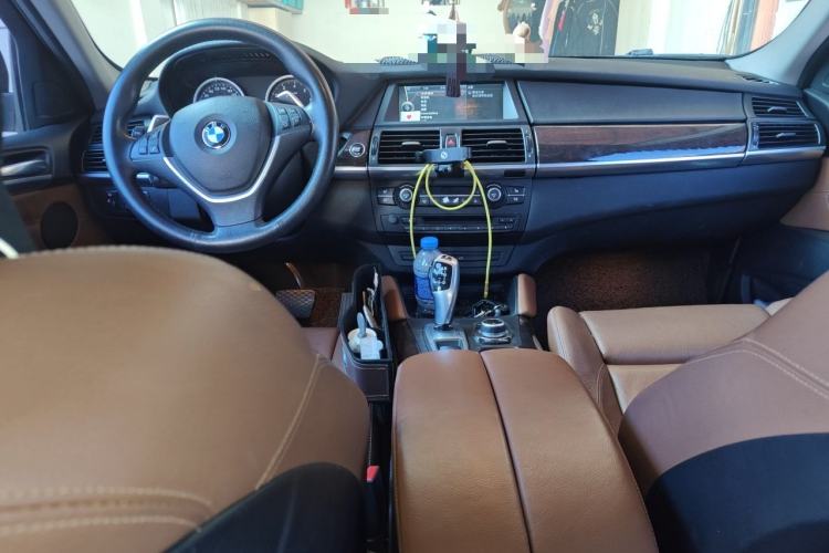Used BMW X6 2013 xDrive35i Center Console