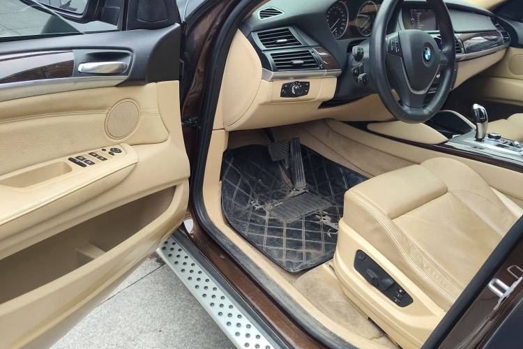Used BMW X6 2013 xDrive35i Driver Seat