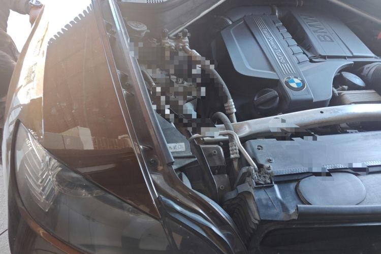 Used BMW X6 2013 xDrive35i Engine Bay Right