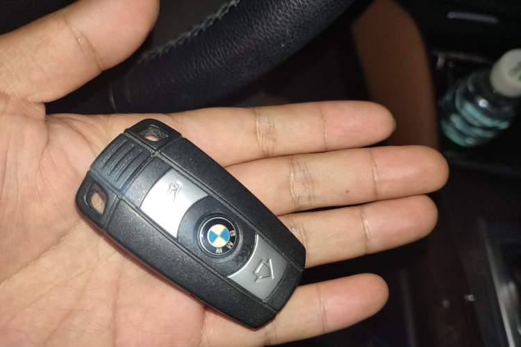 Used BMW X6 2013 xDrive35i Vehicle Key