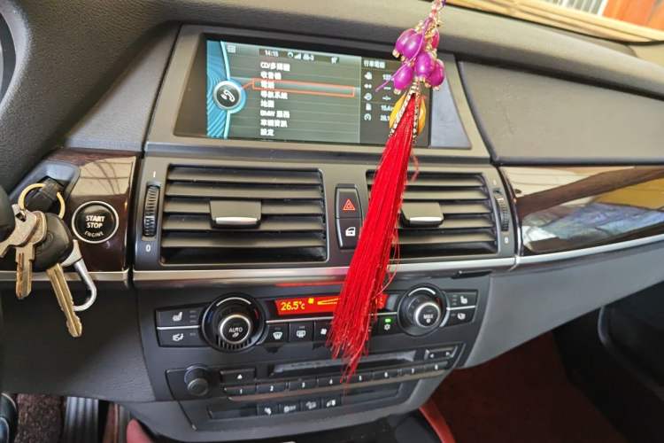 Used BMW X6  Audio And AC Panel