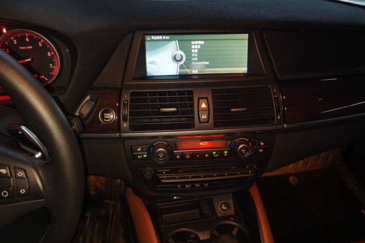 Used BMW X6 2013 xDrive35i Audio And AC Panel