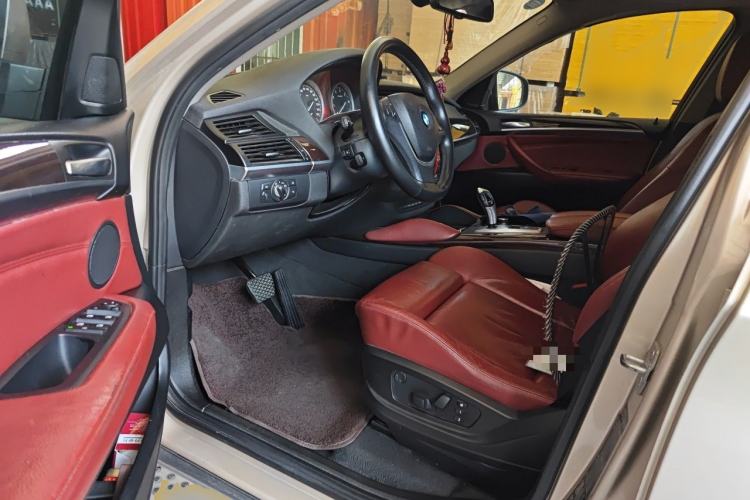 Used BMW X6  Driver Seat