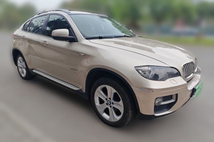 Used BMW X6 2013 xDrive35i Front Right 45 Deg
