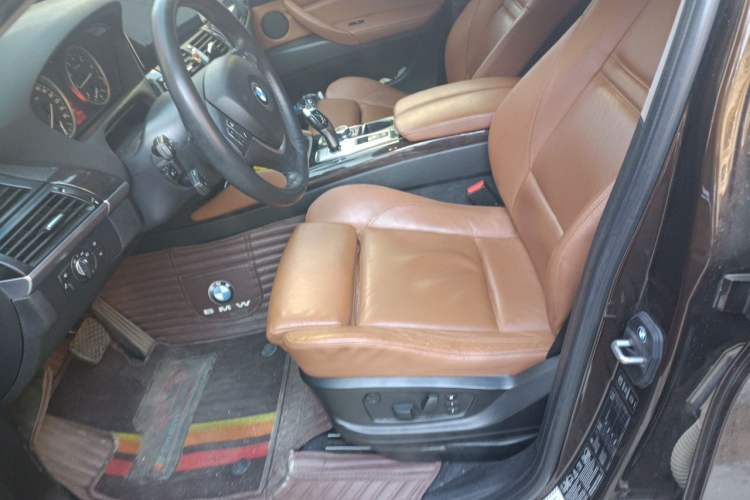 Used BMW X6 2013 xDrive35i Left Front Seat