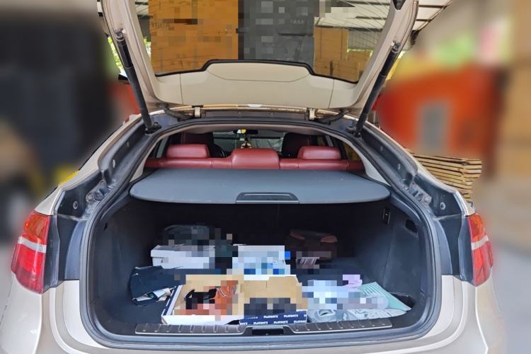 Used BMW X6  Trunk