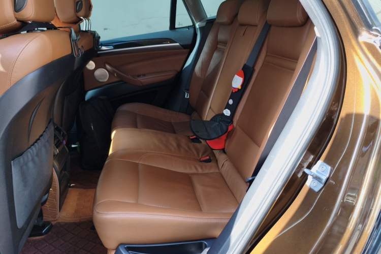 Used BMW X6 2013 xDrive35i Left Rear Seat