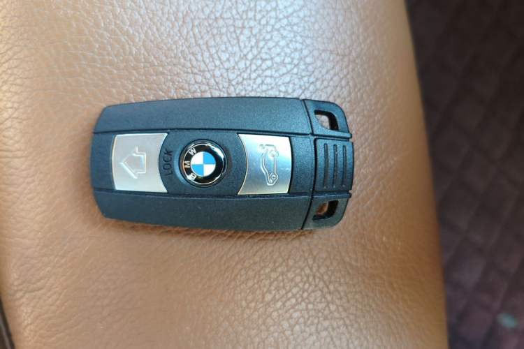 Used BMW X6 2013 xDrive35i Vehicle Key