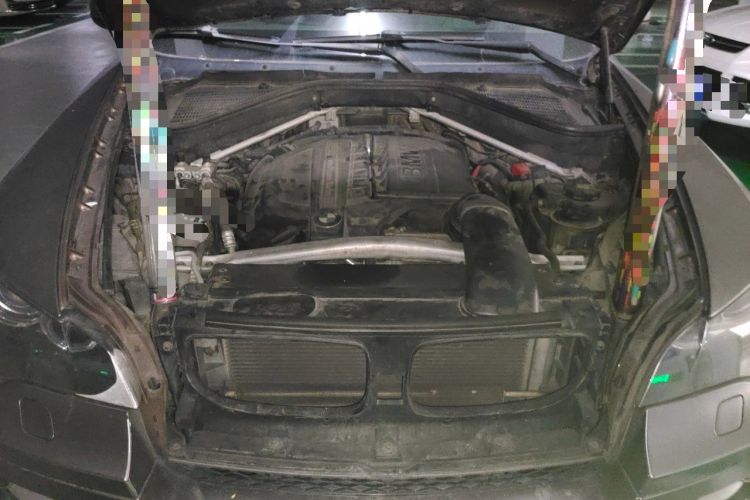 Used BMW X6 2013 xDrive35i Engine Bay