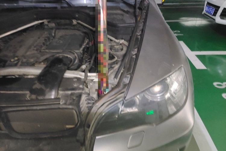 Used BMW X6 2013 xDrive35i Engine Bay Left
