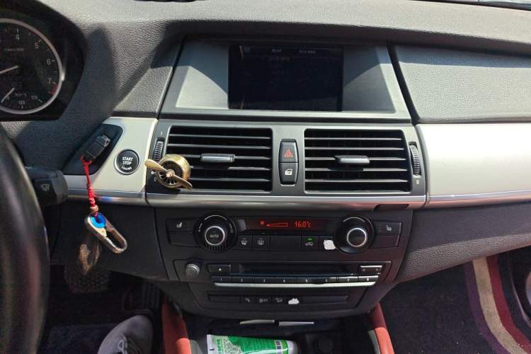 Used BMW X6  Audio And AC Panel
