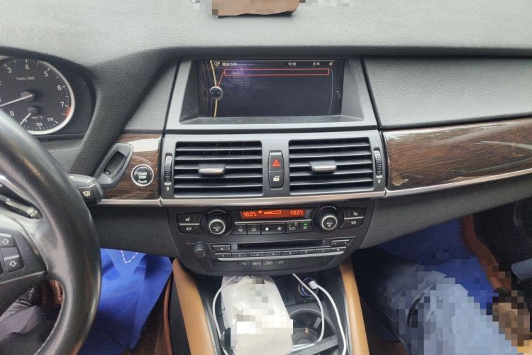 Used BMW X6 2013 xDrive35i Audio And AC Panel